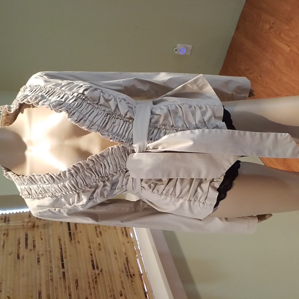 London Jeans beige Ruffled Jacket Size 12